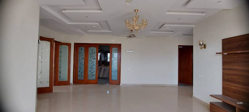 1 KANAL Luxury Class Masterpiece Bungalow For Sale In Dha Phase 7 2