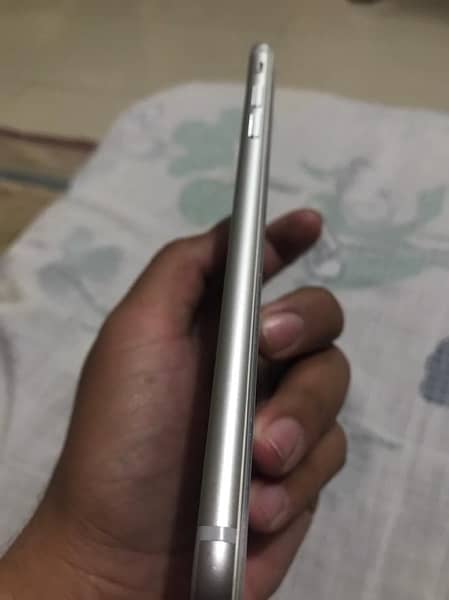 iphone 7 plus 128 gb pta approved 2