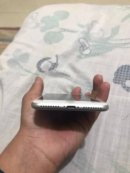 iphone 7 plus 128 gb pta approved 4