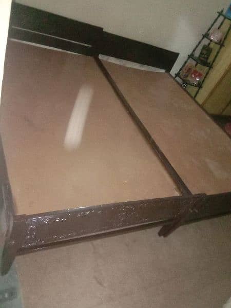Double Bed king size& Side table 10