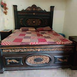 Chnioti Design Wooden King Size Bed. . . 1