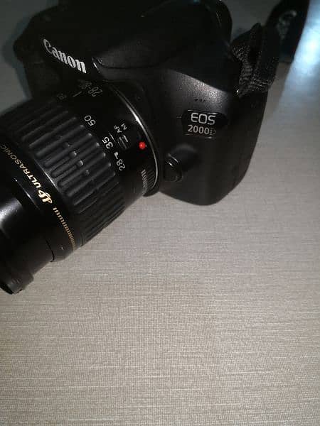 Canon EOS 2000D 2