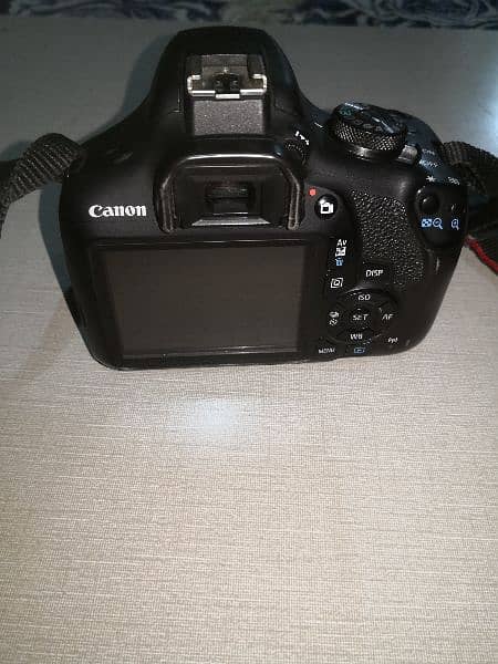 Canon EOS 2000D 4
