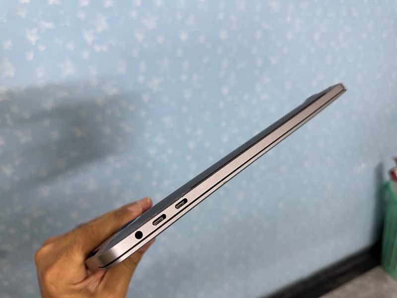 Apple MacBook Pro 2017 15 inch Model 1TB Storage 4