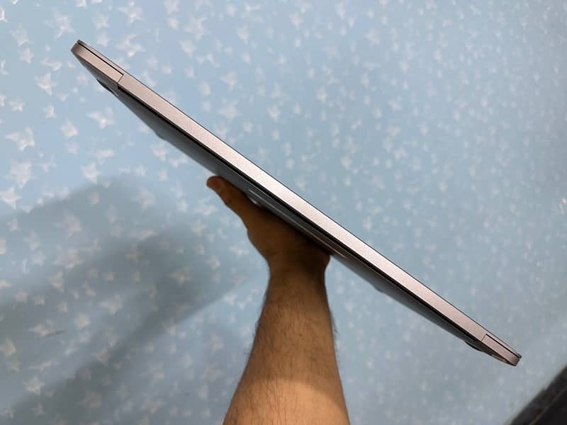 Apple MacBook Pro 2017 15 inch Model 1TB Storage 5