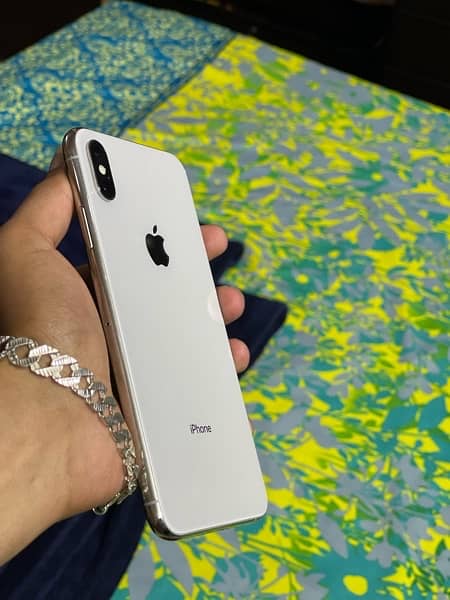 I phone Xs Max Non PTA 10by10 GB64 battery 92 Water pack  03479147302 1