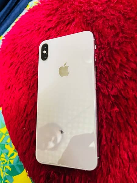 I phone Xs Max Non PTA 10by10 GB64 battery 92 Water pack  03479147302 2