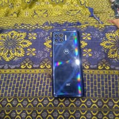 Moto one 5g 10 by 9 condition