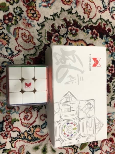 Qiyi x man tornado v3 standard version Rubiks cube 0