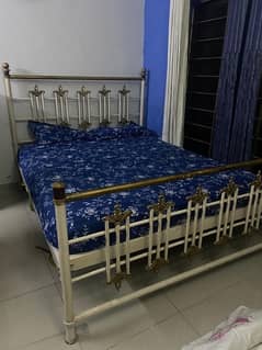 rod iron bed (white and gold ) WITH MATTRESS (price negotiable )