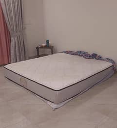 Dimond spring mattress in excellent condition