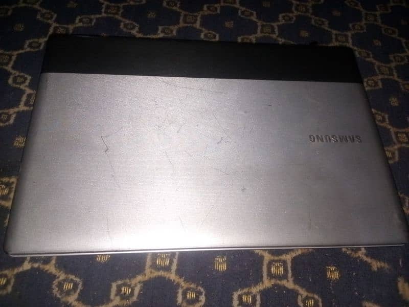 Samsung core i5 laptop 1