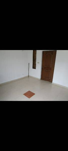 upper portion two bedroom with bathrooms near university of lahore 2
