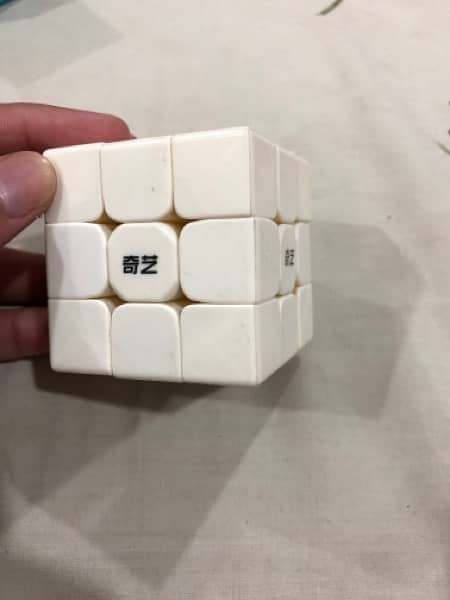 3x3 Forced rubiks cube one colour rubiks cube 5