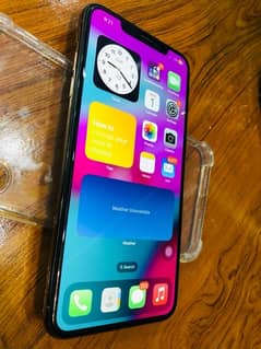iPhone xs max 64gb pta approved