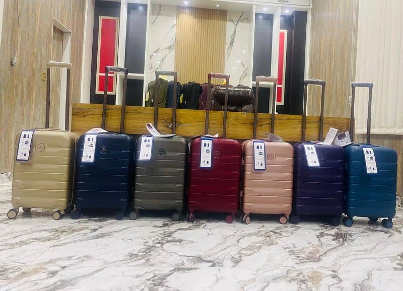 Travel Bags - Imported Luggage - Suitcase - Attachii - Safari Bags 6
