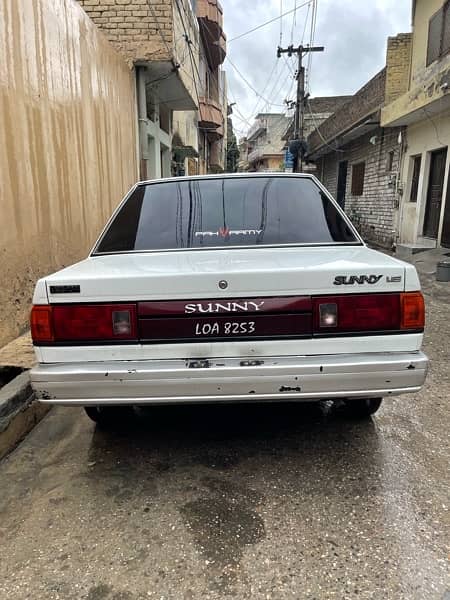 Nissan Sunny 1989 4