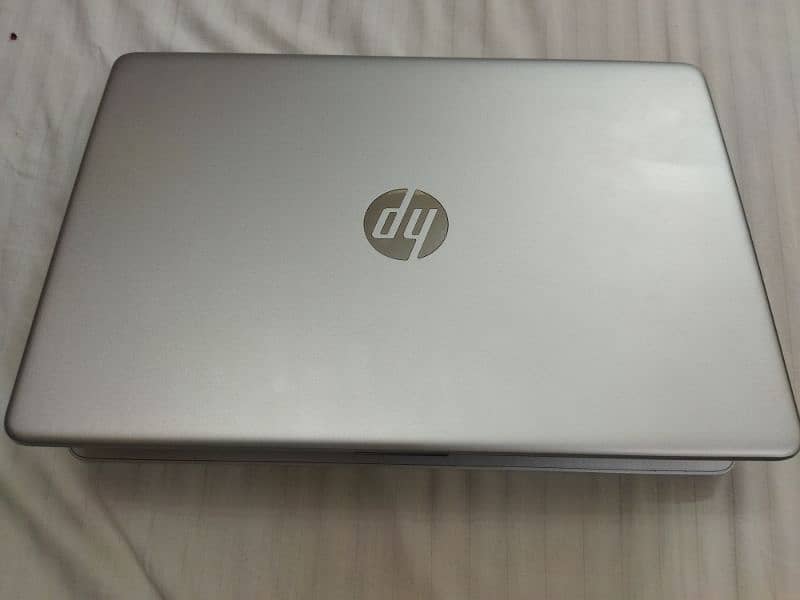 HP 15 dy2095wm Scratchless Laptop 1