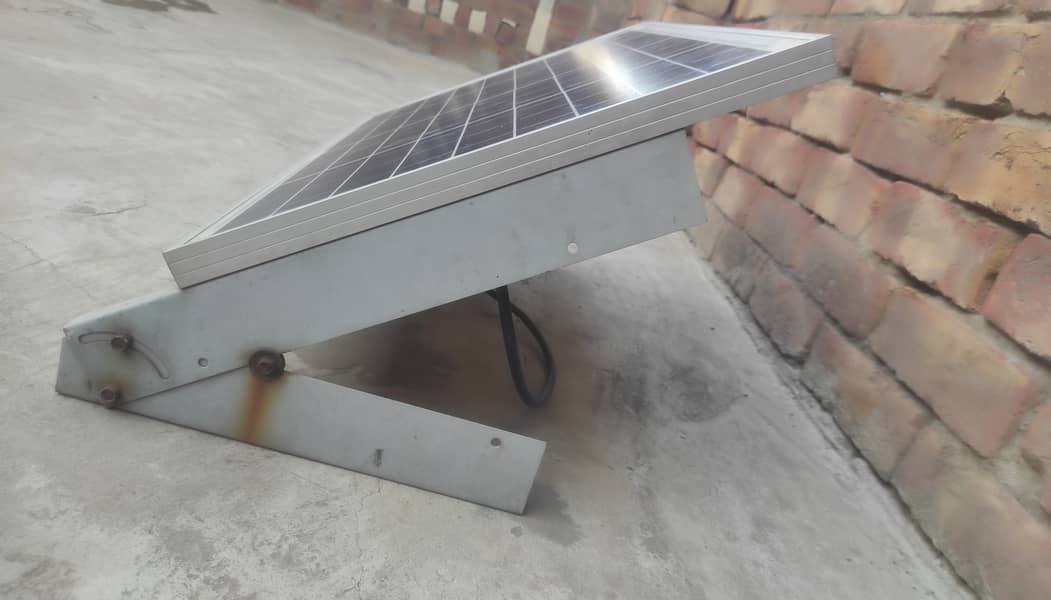 30W Solar Panel With Stand Rs: 5000 6