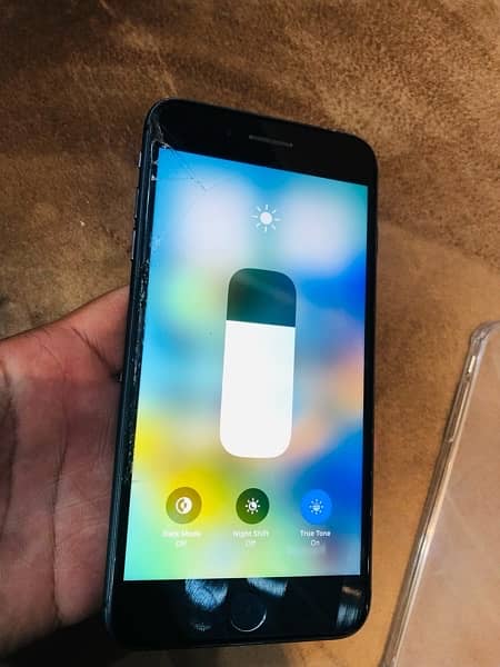 iPhone 8 Plus 256gb pta approved 4