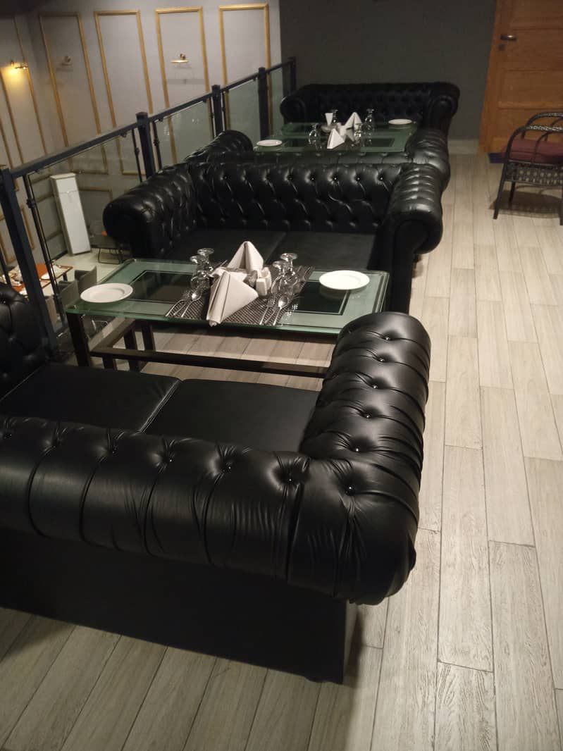 Black vip sofa per seat 10k 1