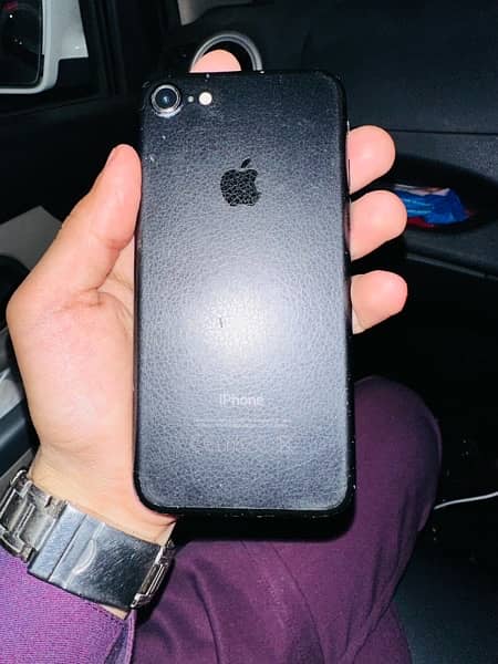 iPhone 7 32 Gb pta approved 1