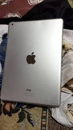 ipad air 1 16 gb very neat condition