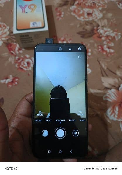 selling huawei y9 prime 10/9 condition 5