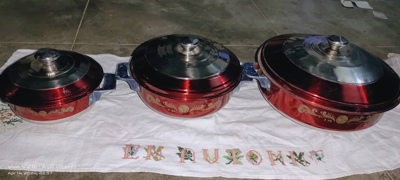 Hotpot set of 3 in new condition not used 6
