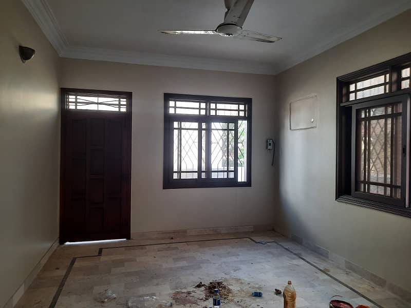 478sqyds One Unit Bungalow in Gulshan e Iqbal Block 9