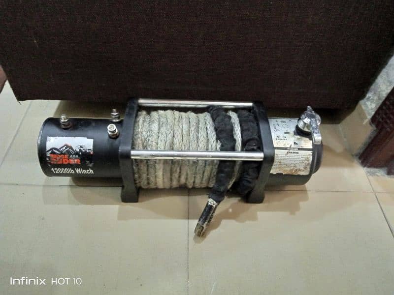 USA 12000lb very powerful synthetic rope winch 1