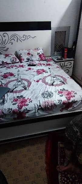double size bed , wardrobe,side table, dressing table 7
