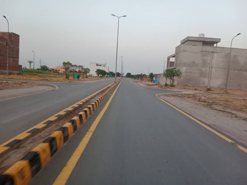 3 Marla Plot Available For Sale InLahore Motorway City On Easy Installment 3 Yaer 4