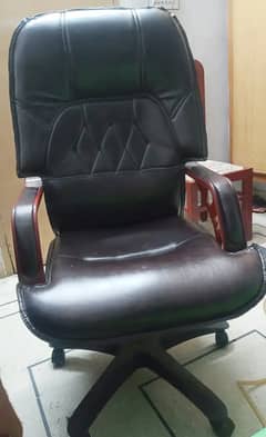 Comfortable office chair