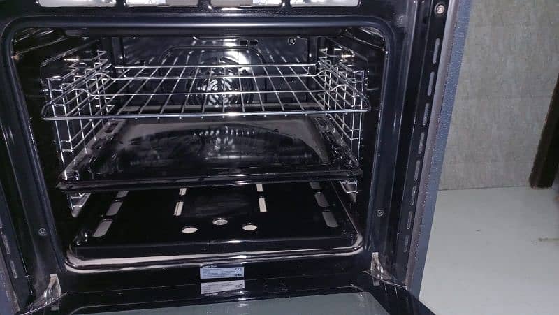 Brand new oven for sale 3