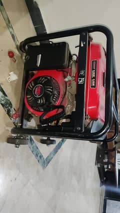 Brand new generator dynamac 6.5KV less than one month used only