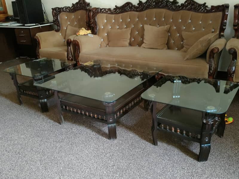 Center & side tables for sale in Excellent condition 0