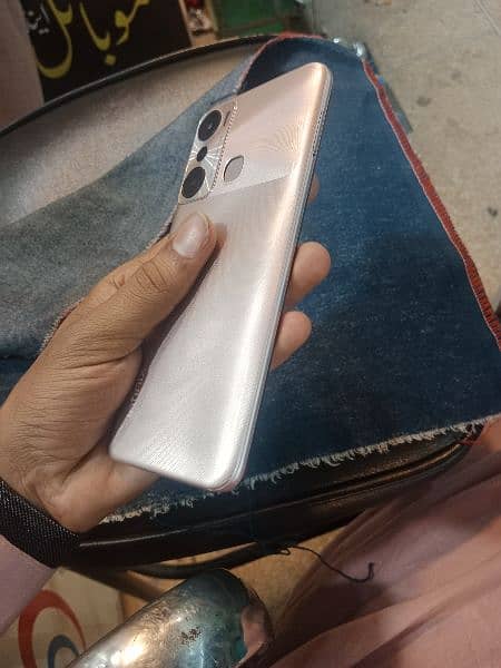 Infinix hot 20i in lush condition exchange mobile possible 6
