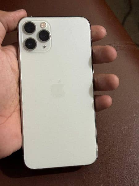 iPhone 11 Pro White 256 GB (Non PTA) 1