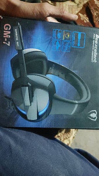 GM-7 best gaming headphones with left right sound 0