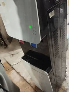 water dispenser mint condition 10/10