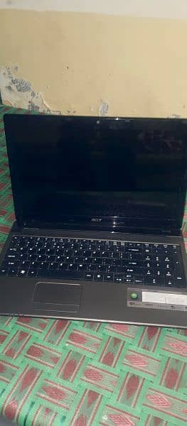 Acer aspire 5560 gaming laptop 1