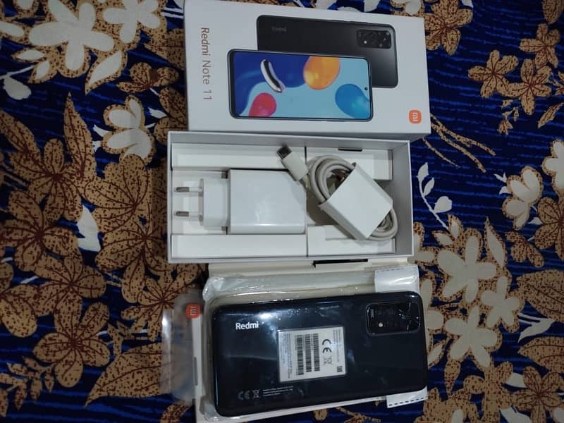 redmi note 11 , 4/64 , 10/10 condition , with box , with charger 4