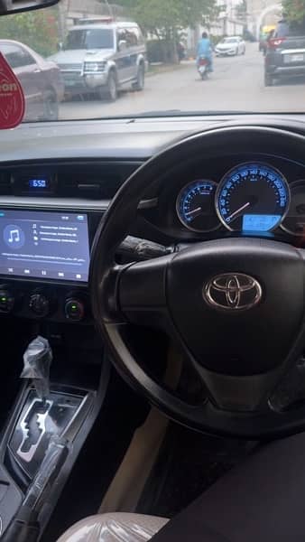Toyota Corolla Altis 1.6 2015 4