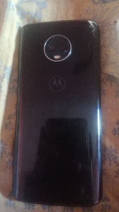 Motorola g6plus4GB 464RAM 5000IMG 9 hours  10.9 condition 1 srach