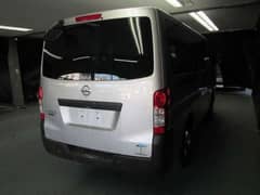 Nissan Caravan 2013