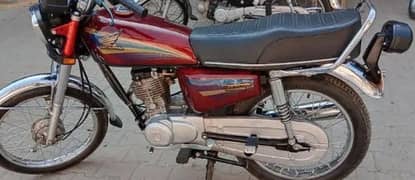 Honda 125cc 2005 model bike for sale WhatsApp number onhai03229844345)
