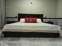 King Size Bed made with Yellow Pine Wood in Lahore
