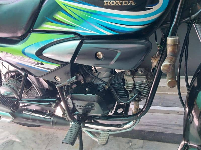 Honda Motorcycle pridor 100cc 3