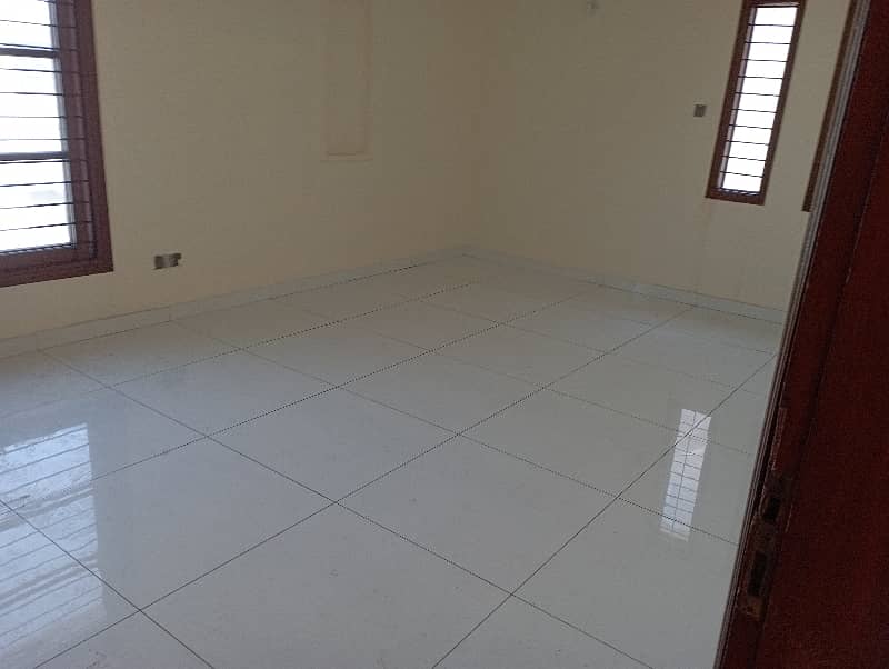 BUNGALOW AVILABLE FOR RENT 11